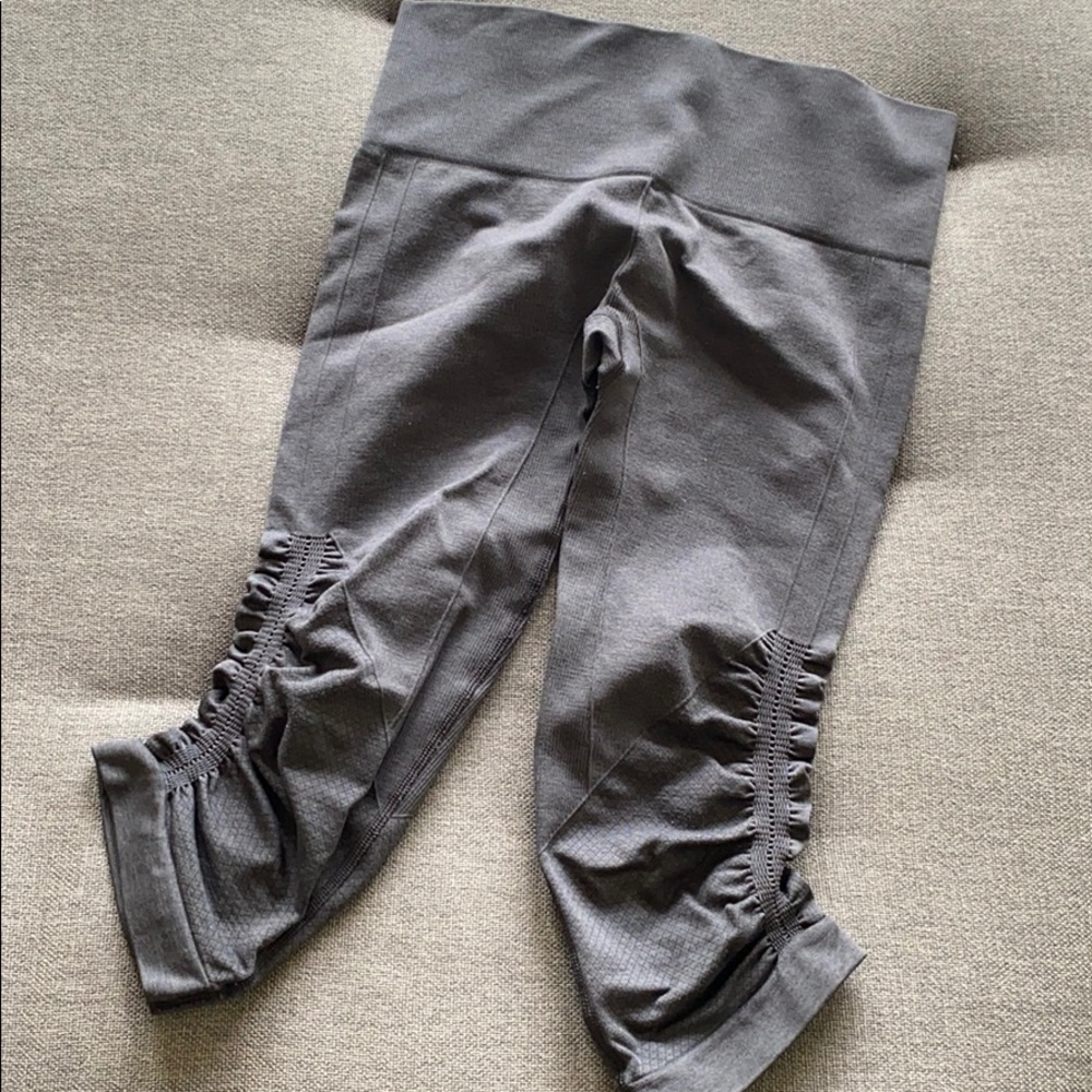 Lululemon In The Flow II Crop Leggings Grey Size 4